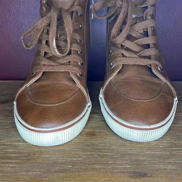 Cat & Jack Kid’s 4 Cognac Brown Florian Lace Up Side Zip Shoes - Picture 5 of 8